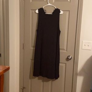 Sleeveless T-shirt dress with pockets